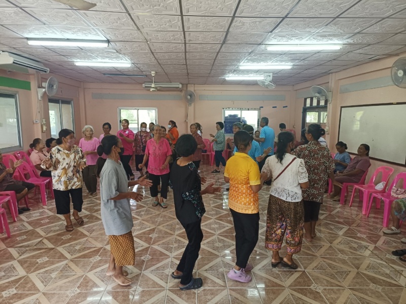 กองสวัสดิการสังคม องค์การบริหารส่วนตำบลรอบเมือง ได้จัดโครงการส่งเสริมการเรียนรู้สำหรับผู้สูงอายุและบุคคลที่เข้าสู่วัยสูงอายุ (โรงเรียนผู้สูงอายุ) ครั้งที่ 5